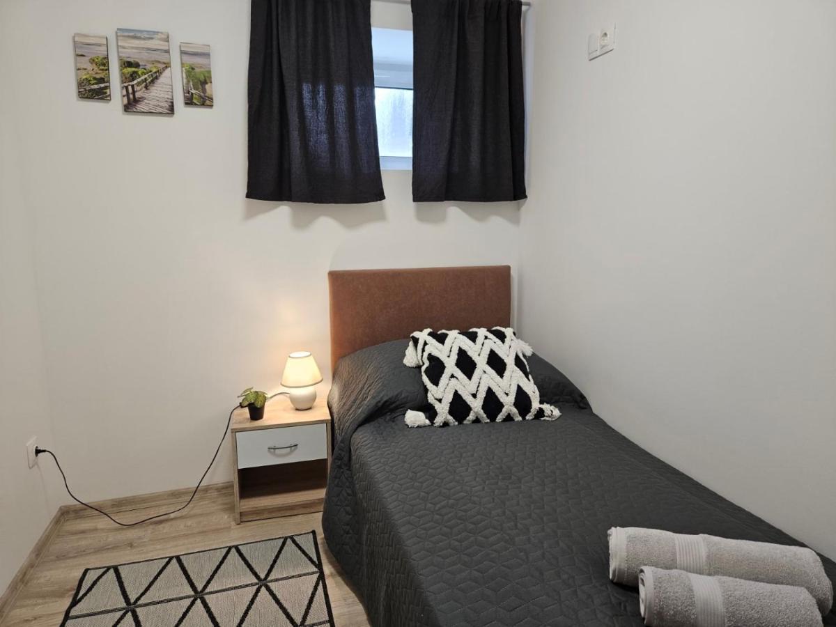 Holiness Apartmanok Szeged Bagian luar foto