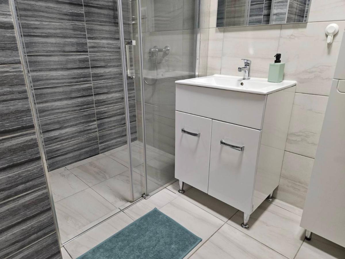 Holiness Apartmanok Szeged Bagian luar foto